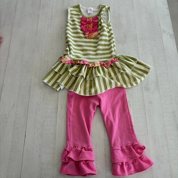 Giggle Moon Pink and Green Ruffle Set Size 5 Cotton spandex blend EUC - Picture 1 of 5